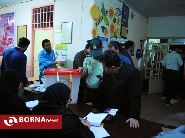 مراحل تحویل صندوق رای در فرمانداری