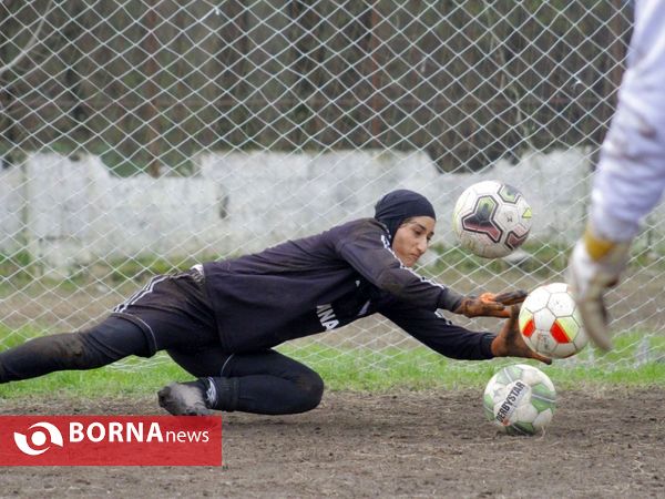 تمرین تیم فوتبال بانوان ملوان بندرانزلی