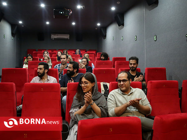 اکران فیلم "صدای آهسته"