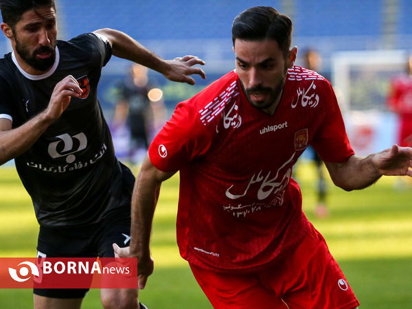 دیدار تیم های شهرخودرو مشهد و مس رفسنجان