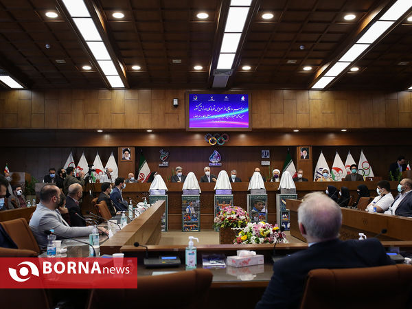 مراسم رونمایی از سردیس های5 تن از قهرمانان ورزش ایران