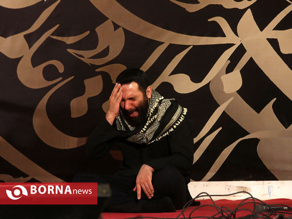 عزاداری شب تاسوعا در میدان امام حسین (ع)