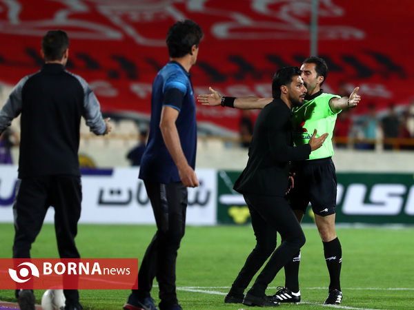 دیدار تیم های پرسپولیس تهران - شهر خودرو مشهد