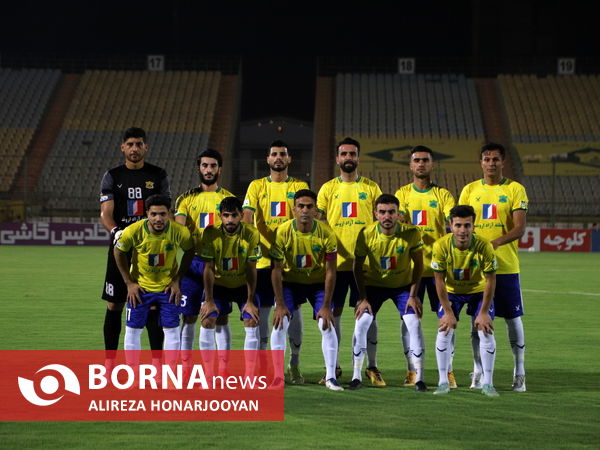 دیدار تیم های فوتبال صنعت نفت - نفت مسجدسلیمان