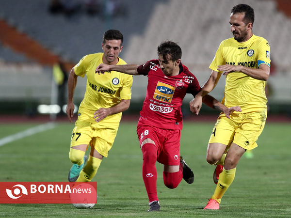 دیدار تیم های پرسپولیس تهران - پارس جنوبی جم