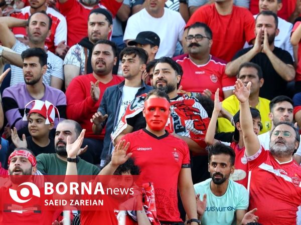 دیدار تیم های نساجی قائمشهر-پرسپولیس تهران