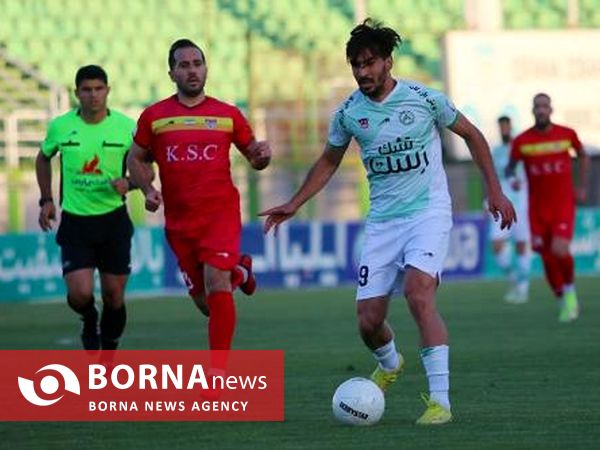 دیدار تیم های فوتبال ذوب آهن اصفهان - فولاد خوزستان