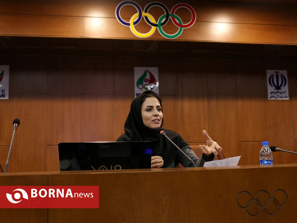 جلسه رویکردهای نوین مدیریت ورزشی ویژه مدیران زن استانهای سراسر کشور