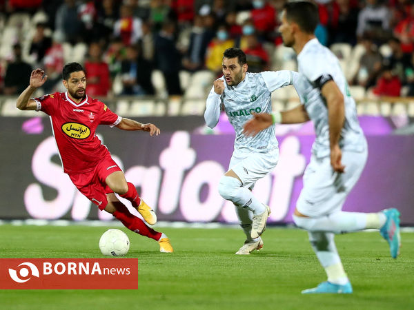دیدار تیم های فوتبال پرسپولیس - آلومینیوم
