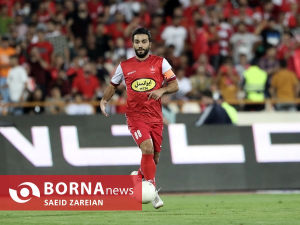 دیدار تیم های فوتبال پرسپولیس - صنعت نفت