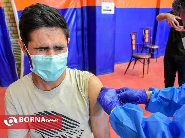 واکسیناسیون پرسنل درمان استان مرکزی