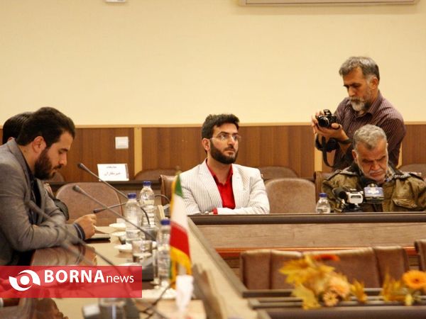 نشست مدیرکل ارشاد گیلان با مدیران رسانه ها در لاهیجان