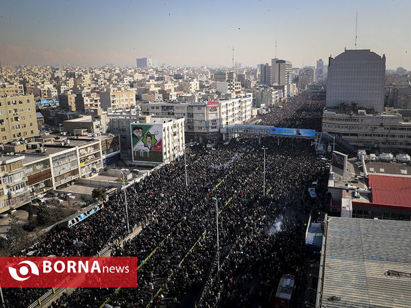 تشییع پیکر سردار شهید حاج قاسم سلیمانی در تهران - ۳