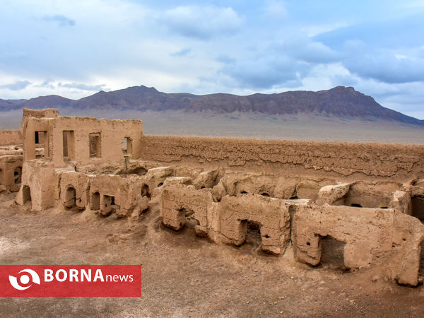 قلعه قنات خمین یا کاروانسرای گلماگرد