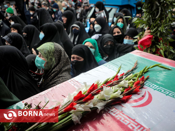 اجتماع عزاداران فاطمی و تشییع پیکر 9 شهید دفاع مقدس و مدافع حرم