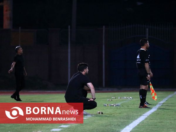 دیدار تیم های فوتبال صنعت نفت - نساجی