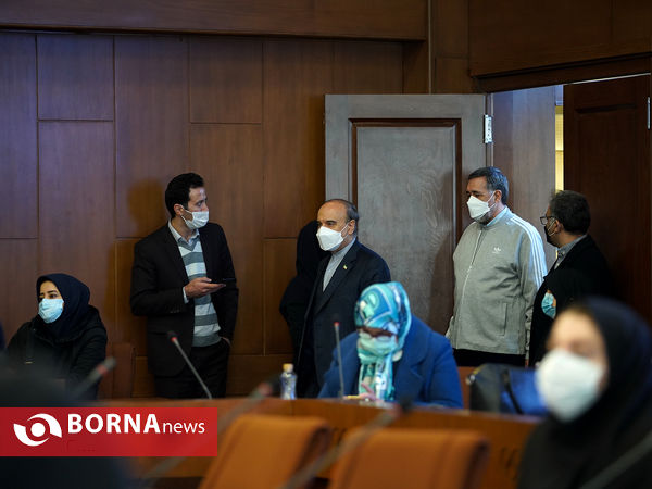 تجلیل از فعالان حوزه ورزش بانوان