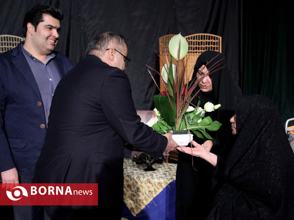 تئاتر"مهنا" زندگی خلبان شهید عباس دوران در شیراز