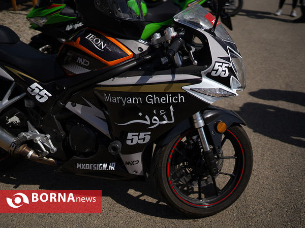 مسابقه درگ موتورسواری بانوان