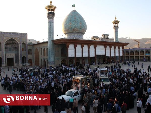 استقبال رسمی مردم شیراز از 23 شهید گمنام دفاع مقدس و یک شهید مدافع حرم