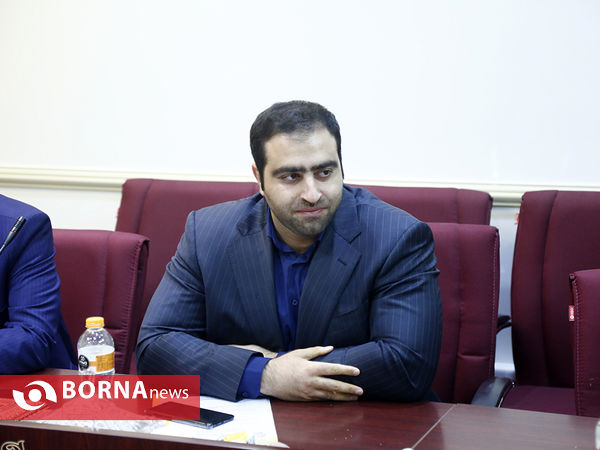 نشست وزیر ورزش و جوانان با جمعی از نمایندگان مجلس