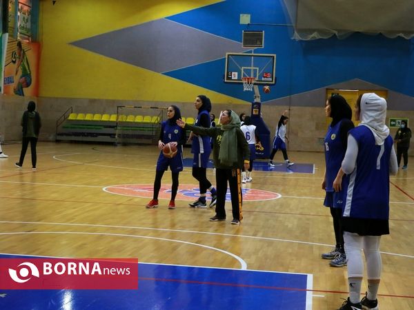 تمرینات تیم بسکتبال بانوان پالایش نفت آبادان
