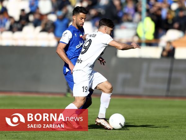 دیدار تیم های استقلال تهران - ملوان بندر انزلی