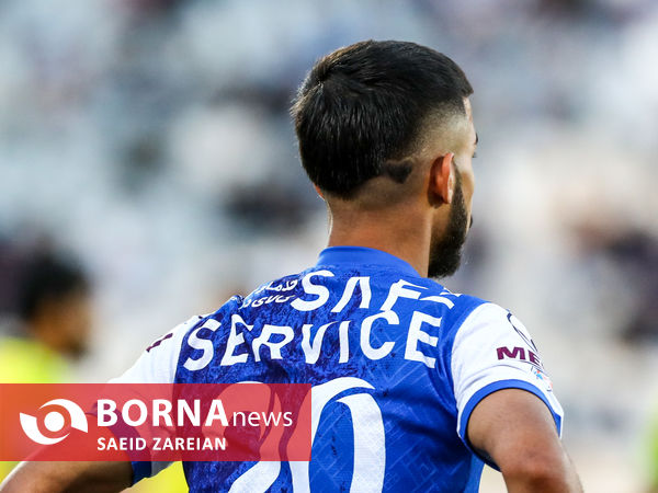 دیدار تیم های استقلال تهران - صنعت نفت آبادان