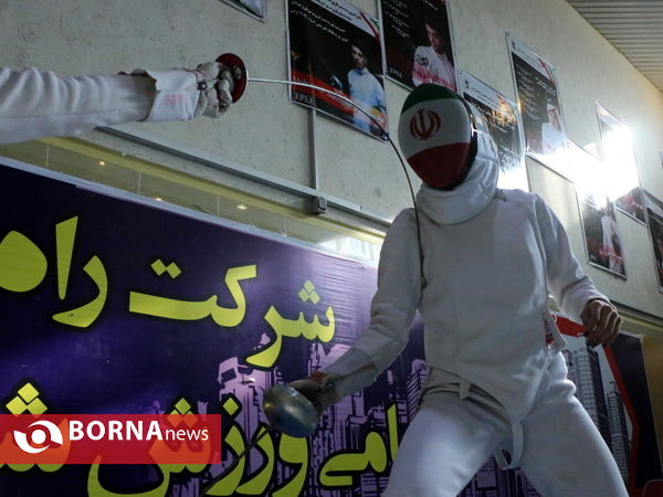 تمرینات بانوان شمشیرباز آذربایجان‌غربی برای حضور در انتخابی المپیک