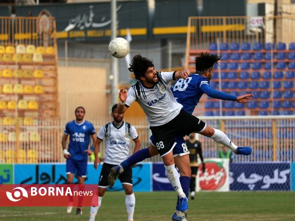 دیدار تیم های نفت مسجدسلیمان - استقلال