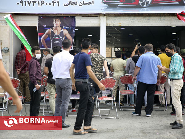 شادی مردم شیراز در منزل قهرمان المپیک محمدرضا گرایی
