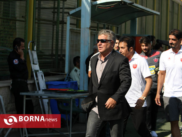 دیدار تیم های فوتبال امید استقلال- پرسپولیس