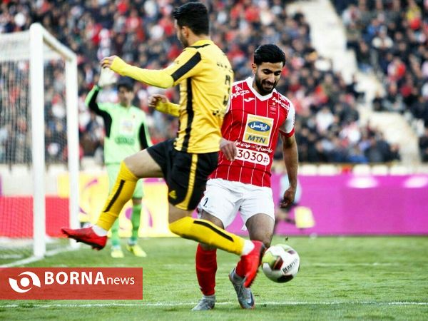 دیدار تیم های پرسپولیس- سپاهان اصفهان