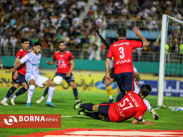 دیدار تیم های فوتبال آلومینیوم - نساجی