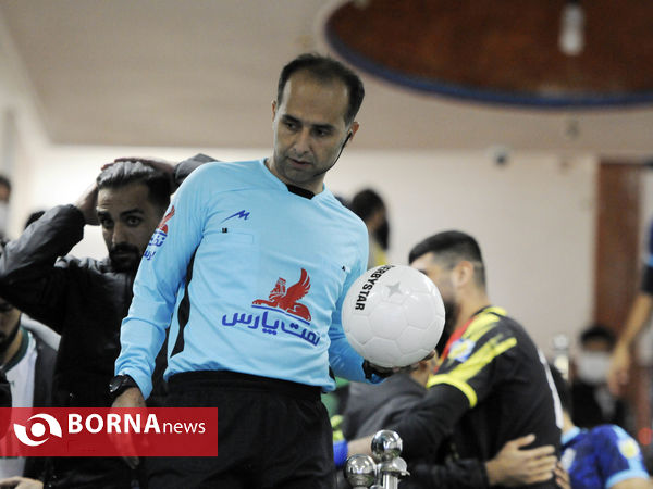 دیدار تیم های فوتبال پیکان- آلومینیوم اراک