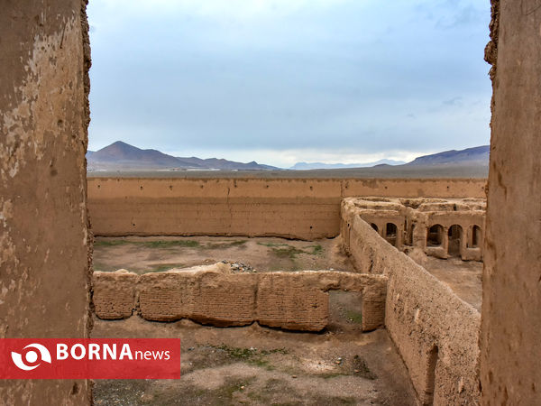 قلعه قنات خمین یا کاروانسرای گلماگرد