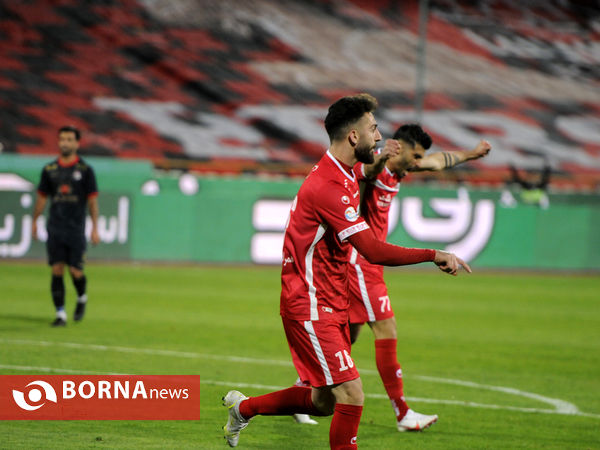 دیدار تیم های فوتبال پرسپولیس - نساجی