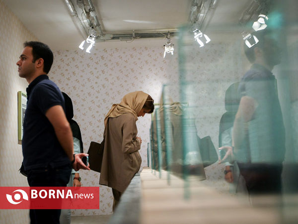 نمایشگاه چیدمان ˝از مردم استمداد می‌کنم˝