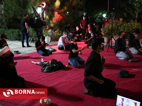 عزاداری شب اول محرم در محله دروازه شمیران تهران