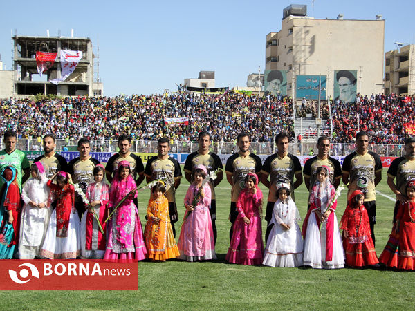 ديدار تيمهای پرسپوليس تهران و قشقايی شيراز در جام حذفی