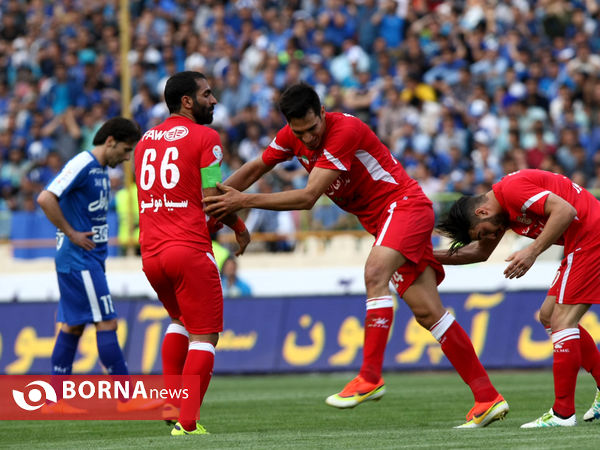 در حاشیه دیدار استقلال - تراکتور سازی