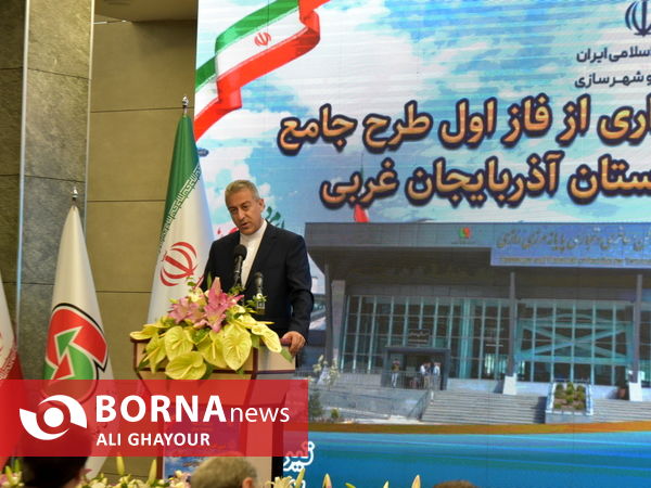 افتتاح سالن مسافری و تجاری پایانه مرزی رازی خوی با حضور وزیر راه و شهرسازی