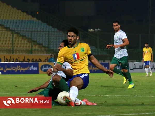 دیدار تیم های فوتبال صنعت نفت - آلومینیوم