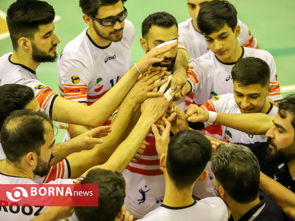 دیدار تیم های والیبال کیهان موتور اراک - آیدانه چالدران