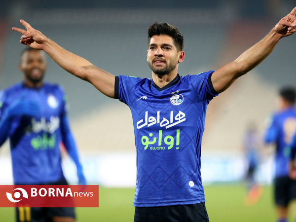 دیدار تیم های فوتبال استقلال - فولاد