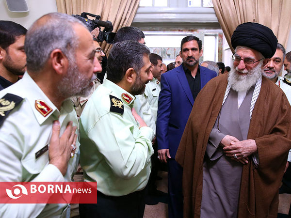 دیدار فرماندهان نیروی انتظامی با رهبر انقلاب