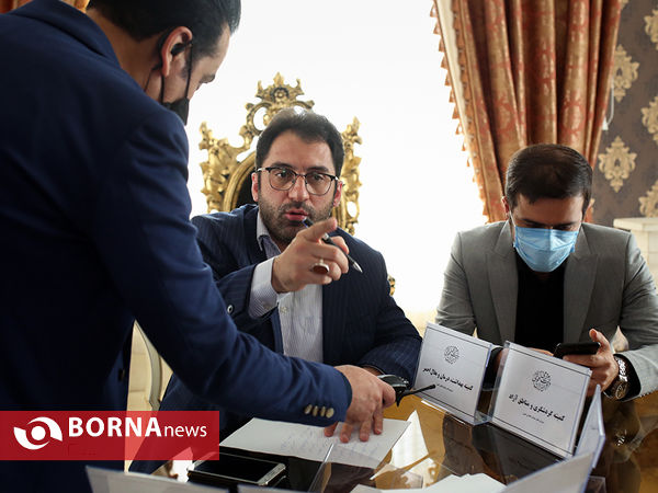 جلسه هم اندیشی با نخبگان و فرهیختگان