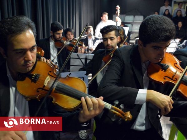 پشت صحنه ارکستر رامشه