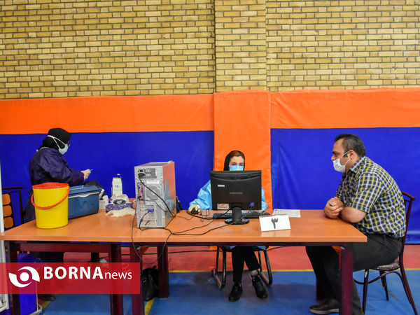 واکسیناسیون پرسنل درمان استان مرکزی