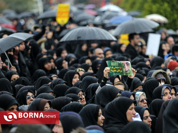 تجمع مردمی و سوگواری سردار سپهبد شهید قاسم سلیمانی در میدان نقش جهان اصفهان